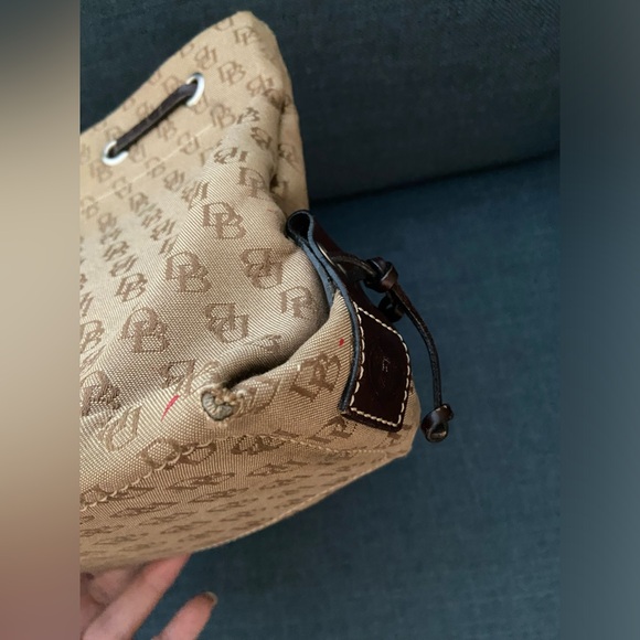 Dooney Bourke Small Tan & Brown Leather Tassel Shoulder Double Round Straps bag - Picture 10 of 16